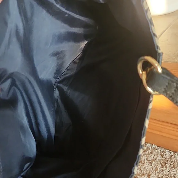 Tommy Hilfiger black and tan shoulder bag - Picture 7 of 12